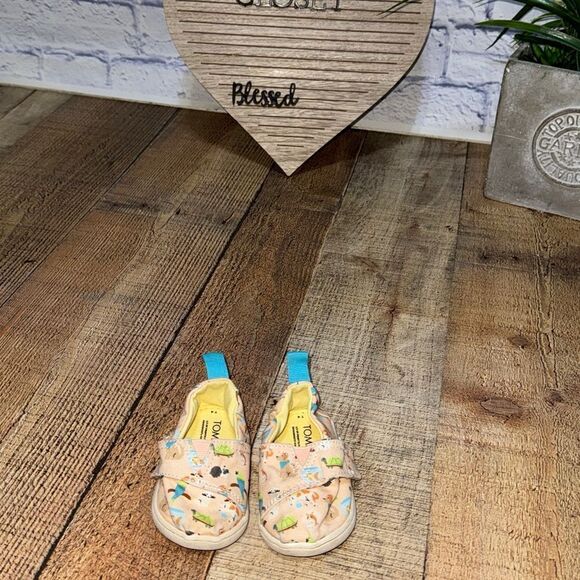 TOMS Girls Alpargata Pet Club Graphic Slip On  Flats Casual Toddler Size 4 - Picture 7 of 8